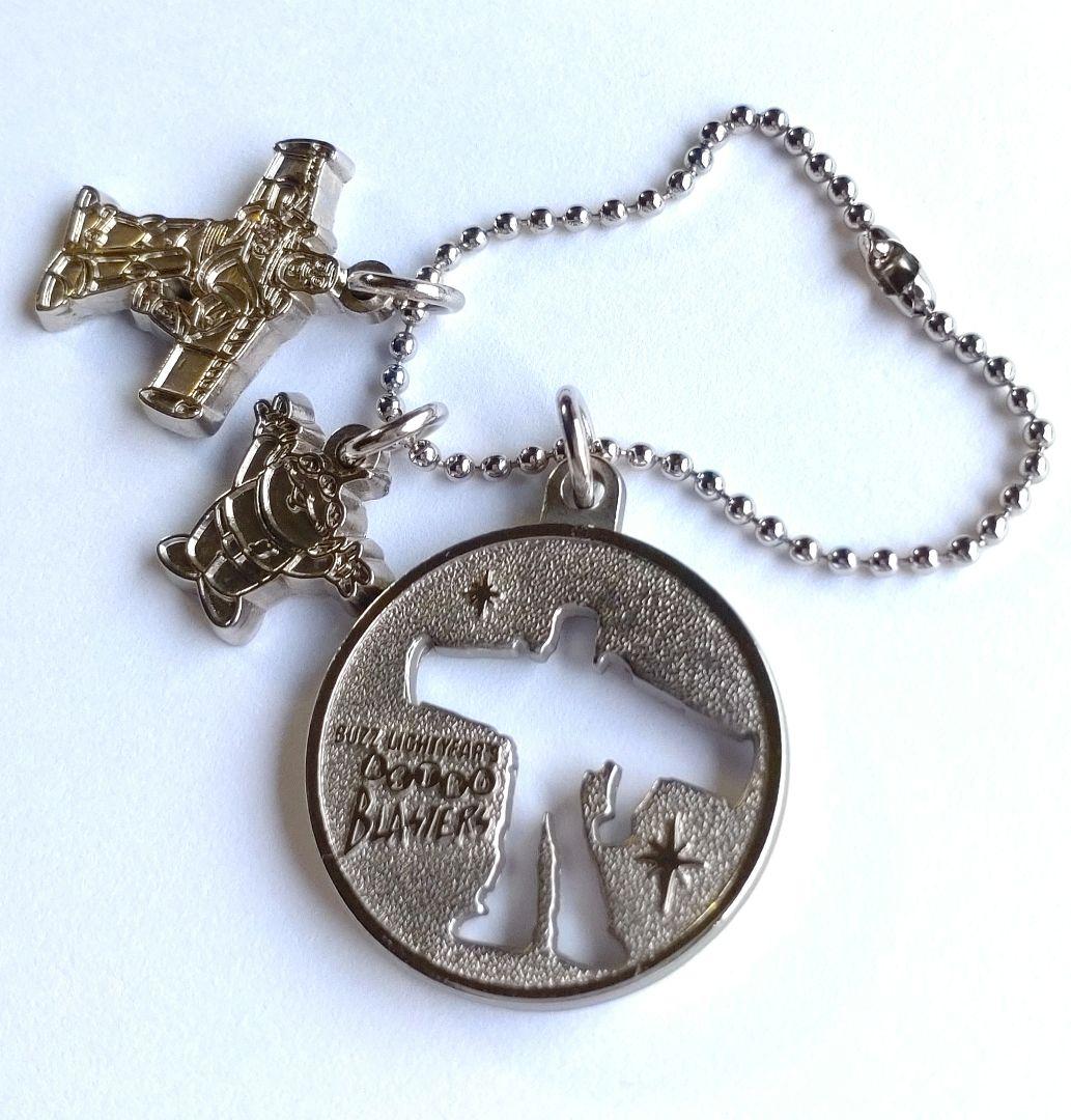 バズ・ライトイヤー トイ・ストーリー 型抜きキーホルダー ディズニーランド 希少