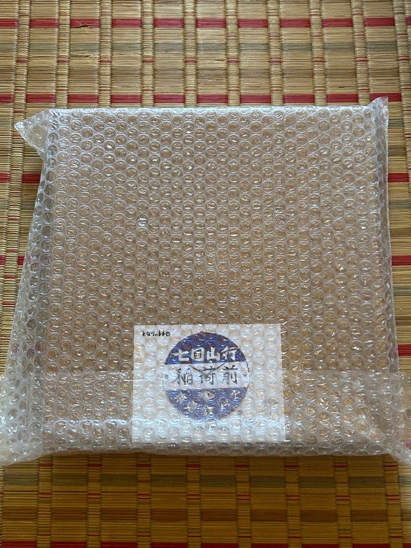 ジブリ稲荷前バス停　看板　掛け時計