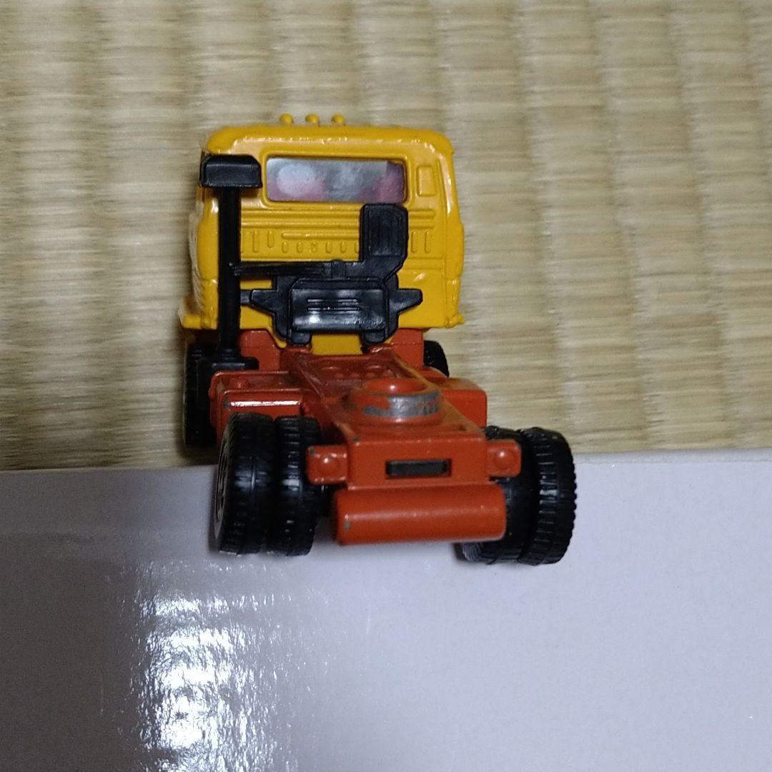 トミカ ダンディ セミトレーラー パネルバン 1/60