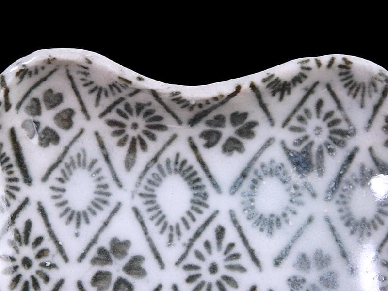 古伊万里　型刷印判　桜に菊花紋　変形皿　D288AS-CWf