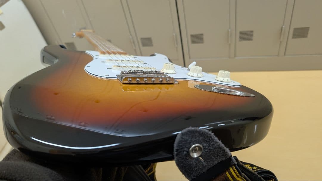 Fender Stratocaster サンバースト japan