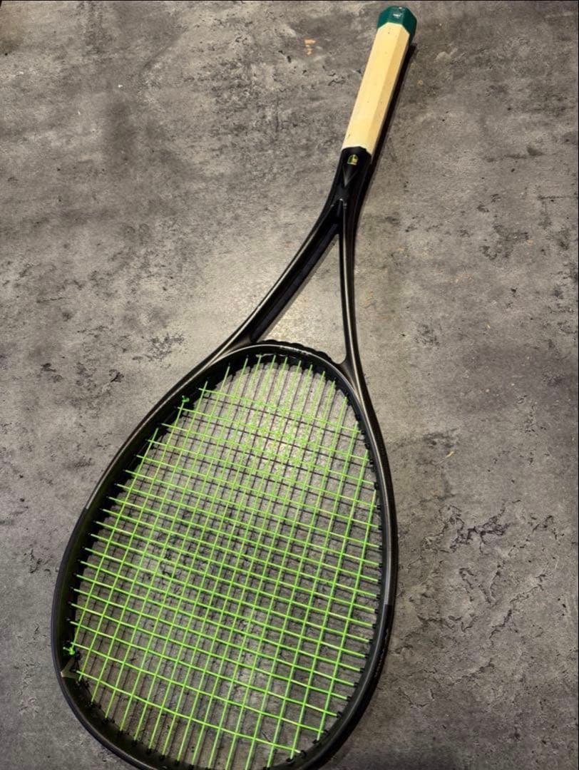 最終値下げ超美品‼️ YONEX VOLTRAGE 8V (ストレッチカバー付き)