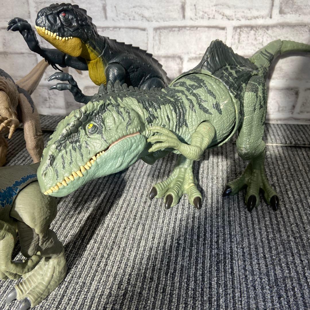 ジュラシック・ワールド 7体セット　恐竜　おもちゃ　フィギュア　ロボット