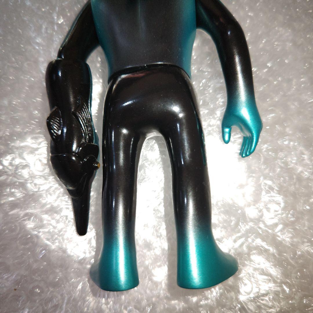 パンクドランカーズ　鮫人　ソフビ　黒/緑