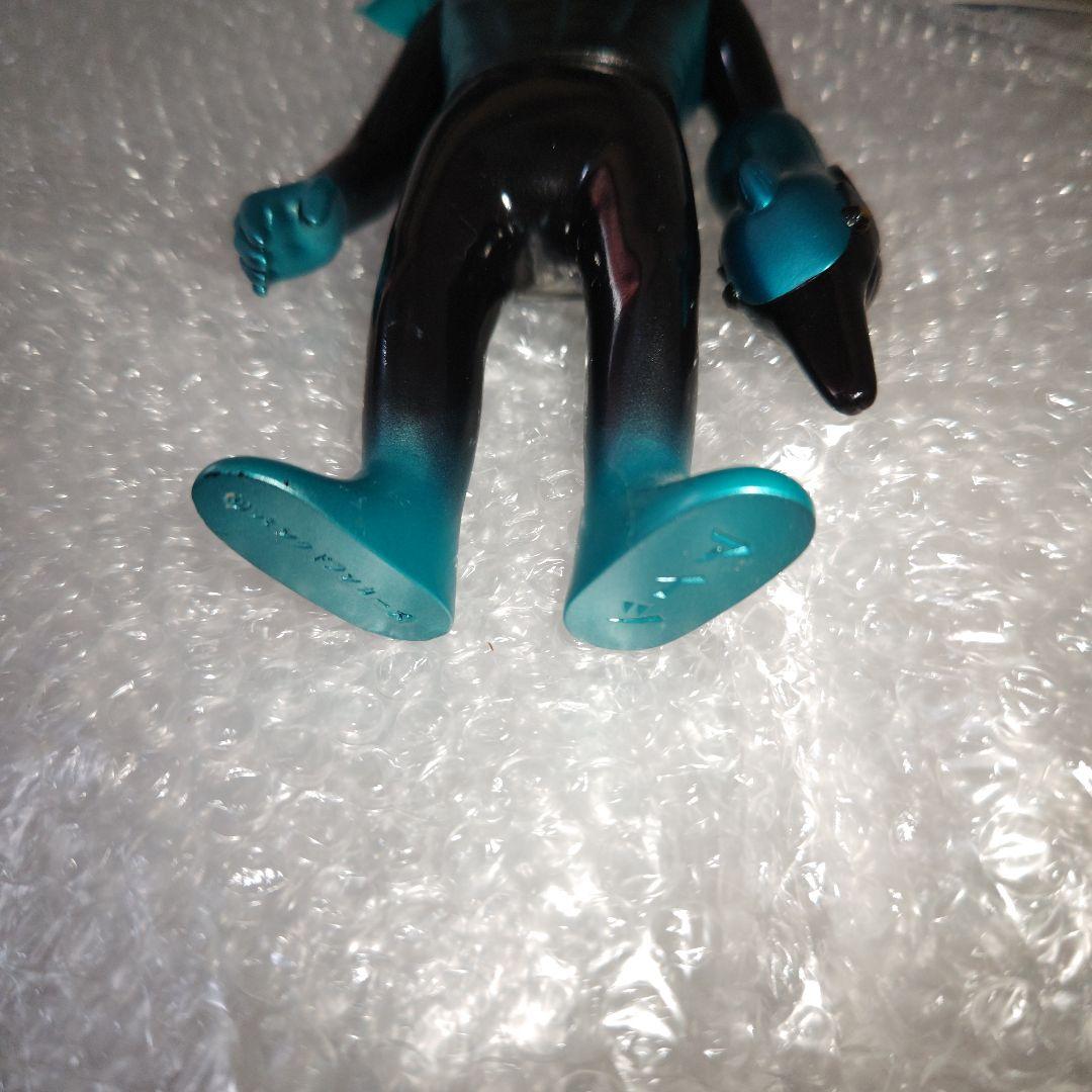 パンクドランカーズ　鮫人　ソフビ　黒/緑