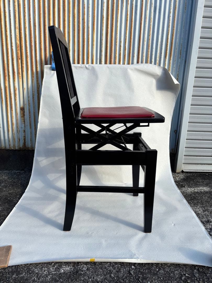 背もたれ付ピアノ椅子　足部フェルト付き　座面新品比較的きれい