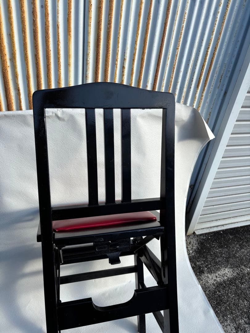 背もたれ付ピアノ椅子　足部フェルト付き　座面新品比較的きれい