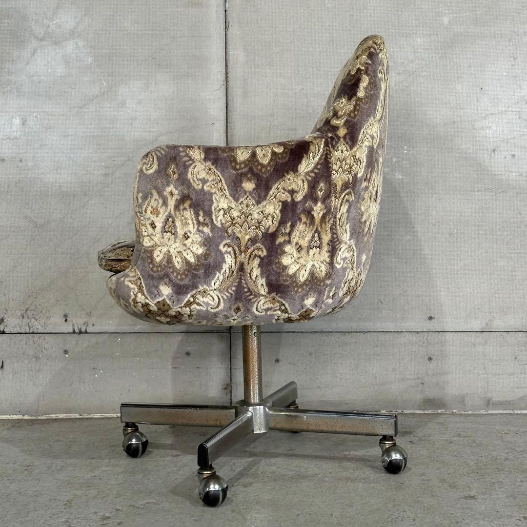昭和レトロ ヴィンテージ ラウンジチェア 回転式 昇降 キャスター付 ダマスク柄