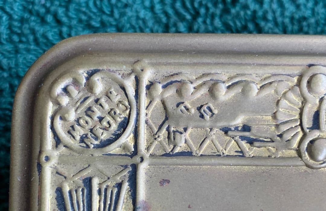 111年前！クリスマスギフト缶1914年メアリー王女が戦場の兵士に贈った真鍮の缶