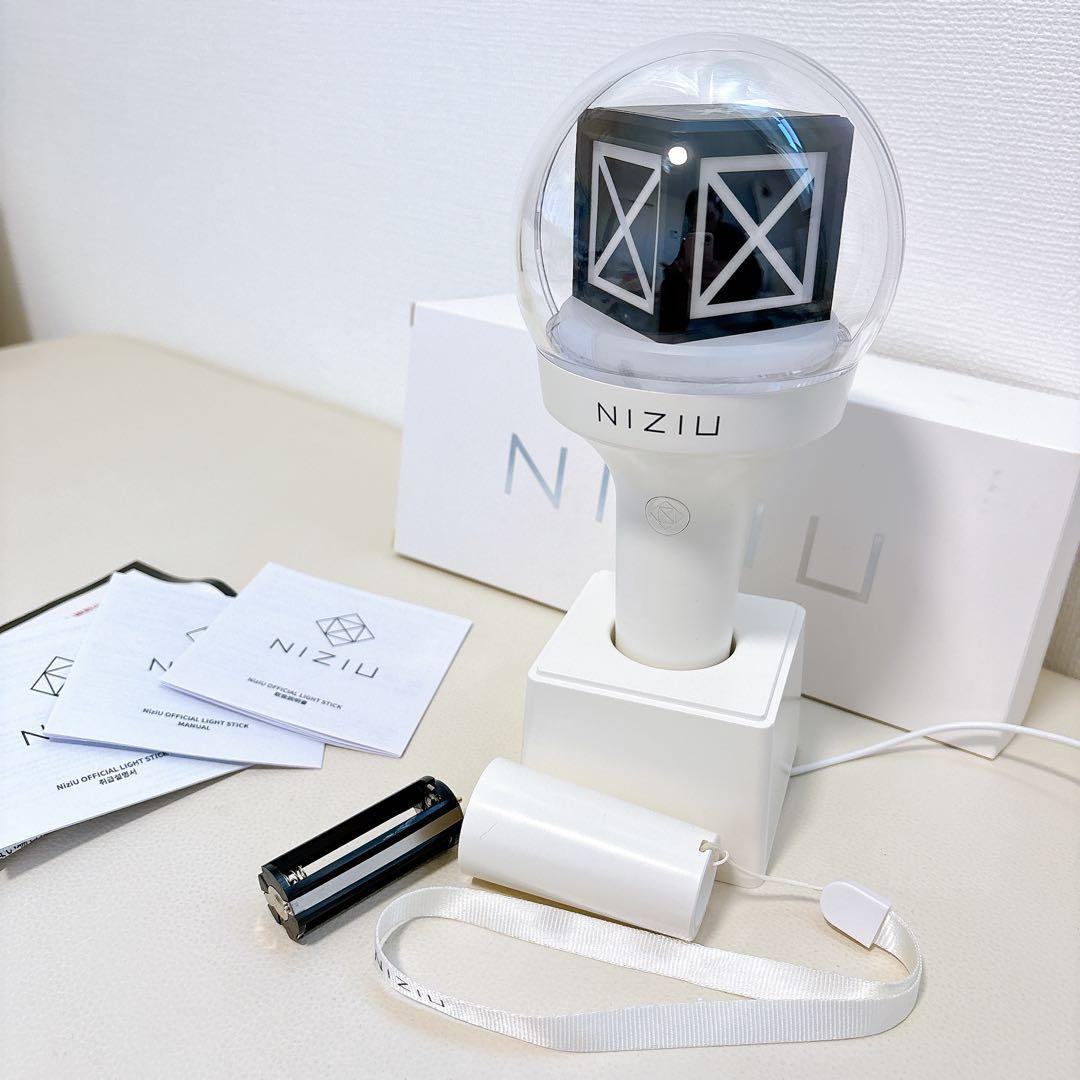 早い者勝ち‼️NiziU 公式ペンライトOFFICIAL LIGHT STICK