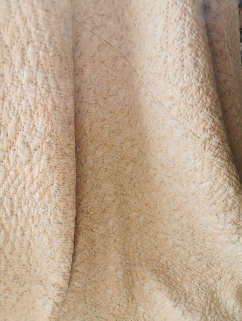 英国アンティーク ウェールズ/ダーラムキルト 肉厚ブティ風 ベージュボタニカル柄