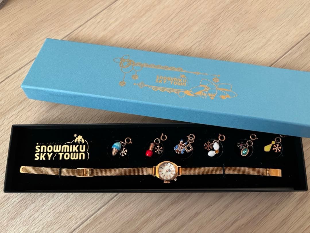 初音ミク 雪ミク スカイタウン スイングチャーム 腕時計
