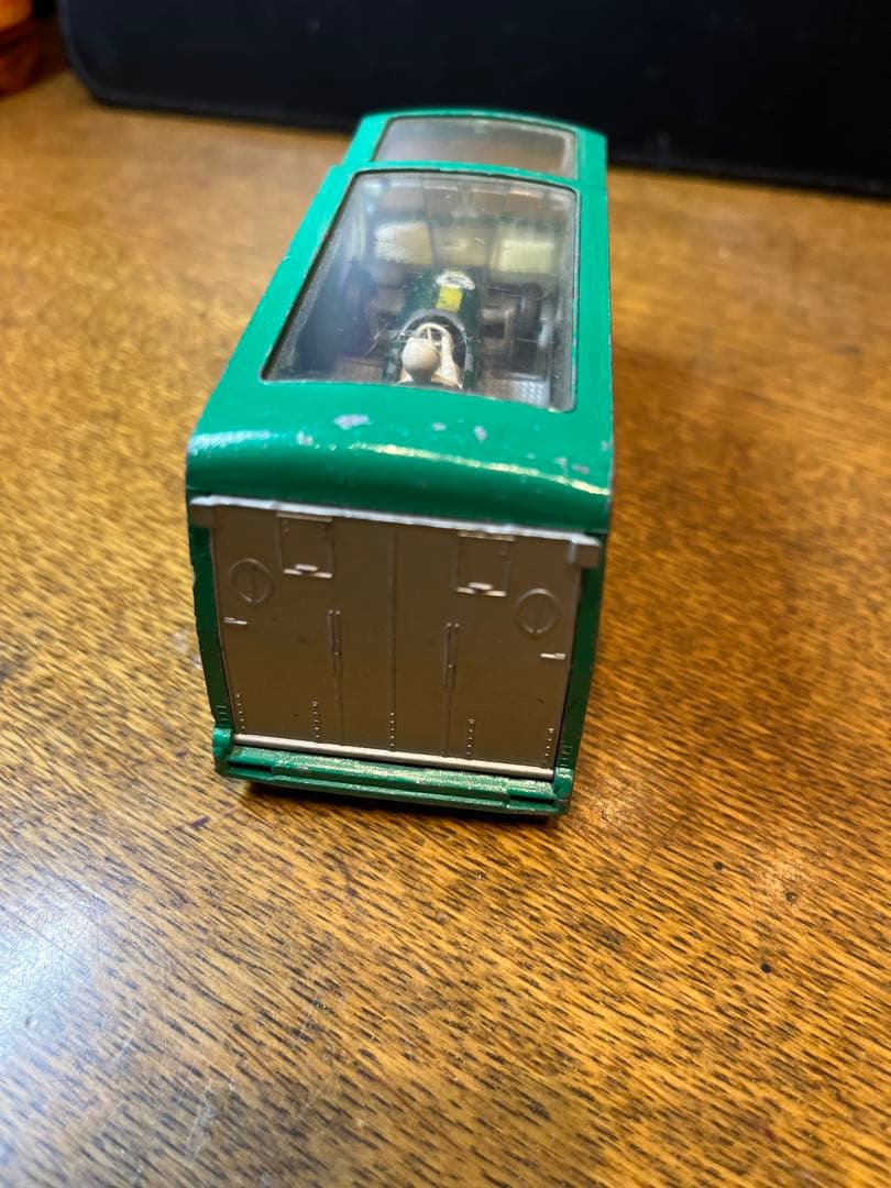 マッチボックス　レーシングカートランスポーター