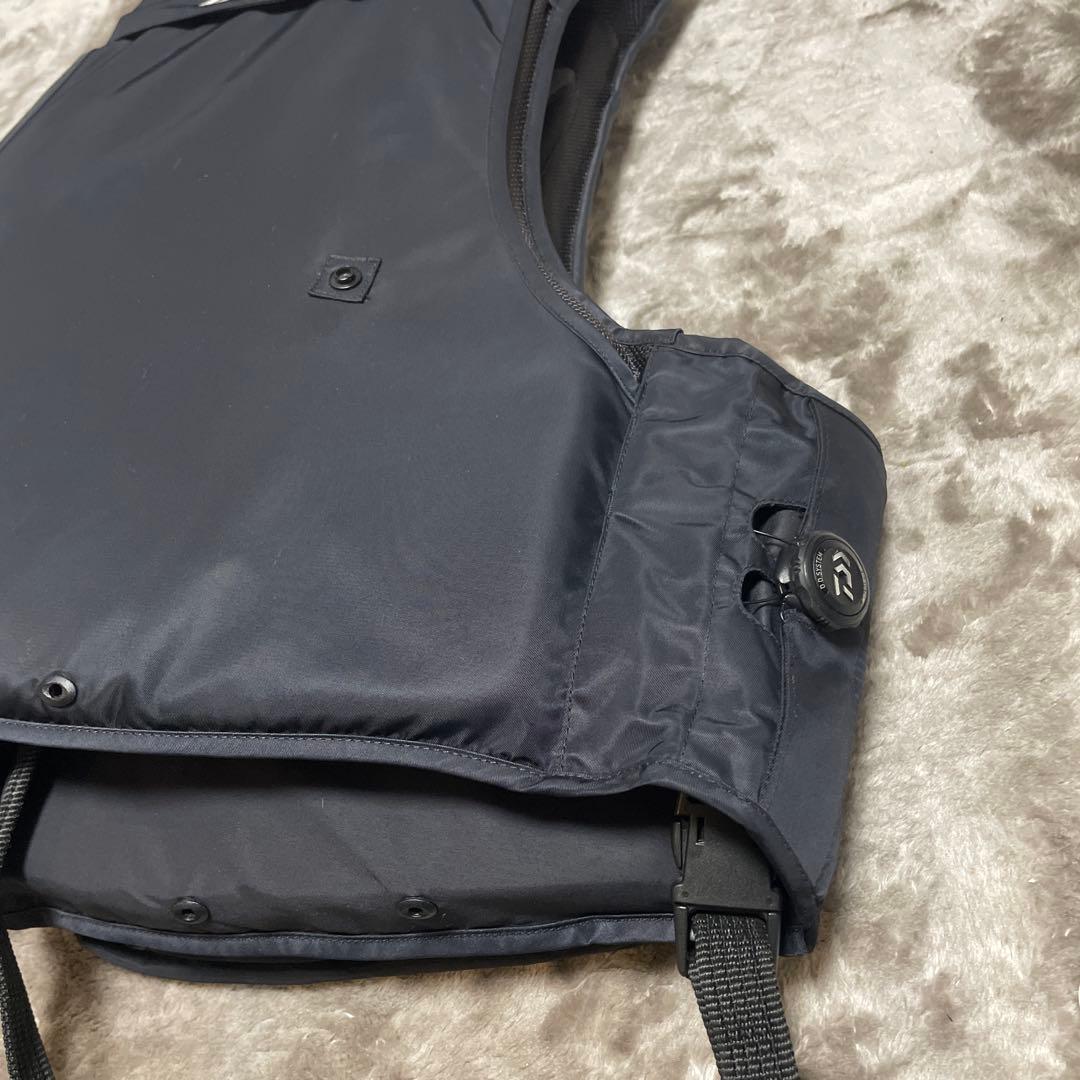 ダイワ バリアテックサイバーフロート　DF-3321 ライフジャケット 黒　M