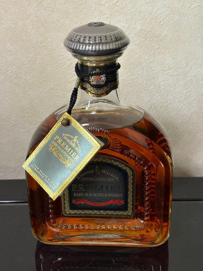 ジョニーウォーカー プレミア レア オールド 750ml（箱無）