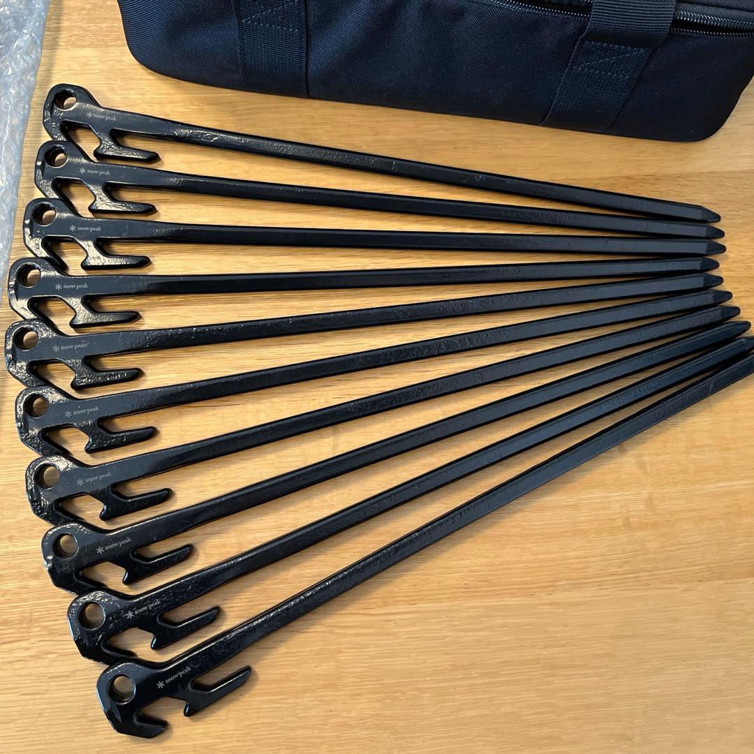 スノーピーク ユニットギアバッグ110＆ソリッドステークデルタ 40 10本