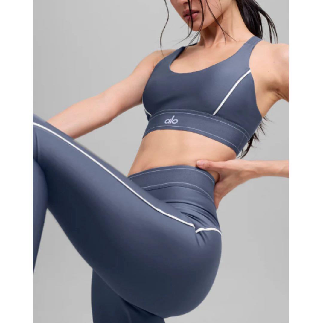 alo yoga スポーツブラとレギンスセット グレー
