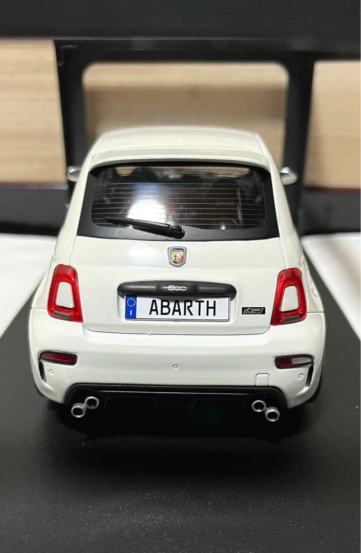 ミニカー SOLIDO 1/18 FIAT NUOVA 500 ABARTH 595