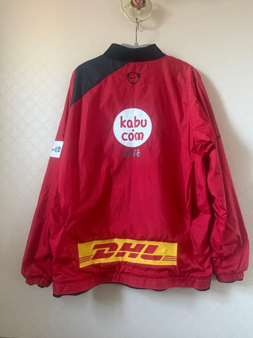 浦和レッズ　選手支給品　【希少】ウィンドブレーカー Sサイズ