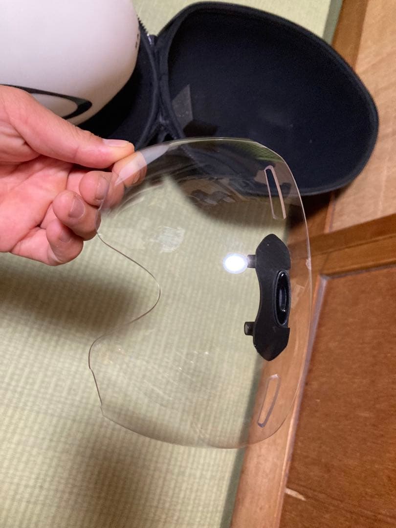 Oakley ホワイト　ヘルメットARO7