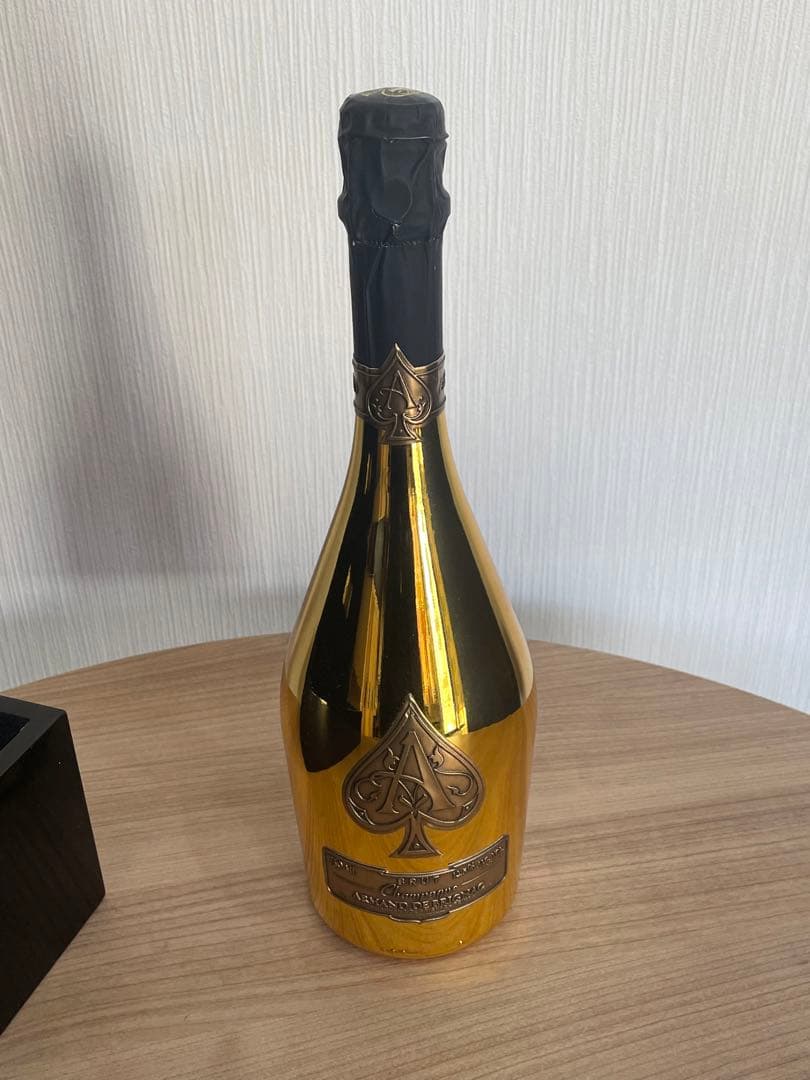 【新品 未開栓】アルマン・ド・ブリニャック ゴールド 750ml 箱付