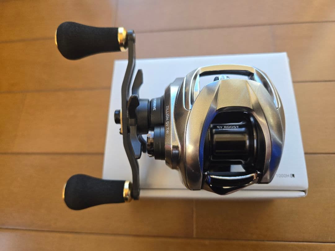 【美品】Daiwa　ダイワ　21ジリオンSVTW 100HL