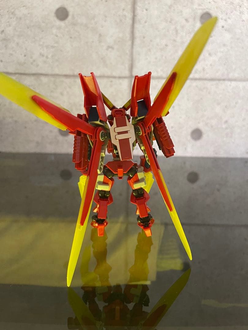 ダンボール戦機　LBX ドットブラスライザー•ジーエクスト