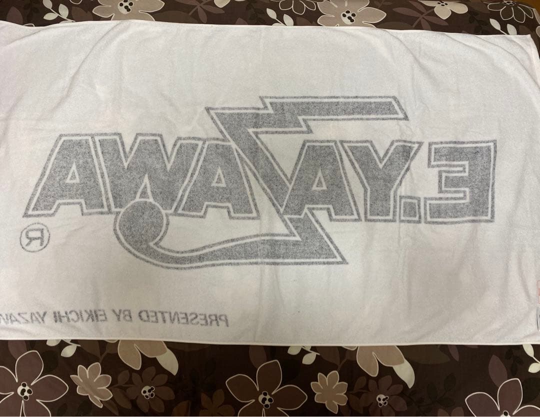 ！ライブ直前セール！【未使用品】矢沢永吉 2000年 スペシャルビーチタオル 白