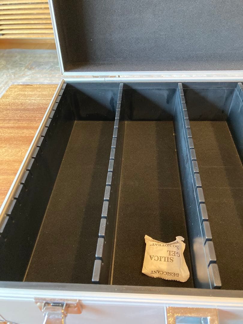 【美品】トイガーアタッシュケース