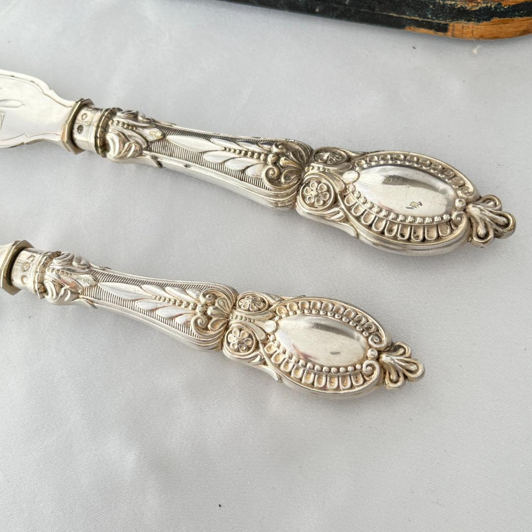 【英国】 ビクトリアンのサーバー ペア　 獅子のエングレイブ 豪奢！！！