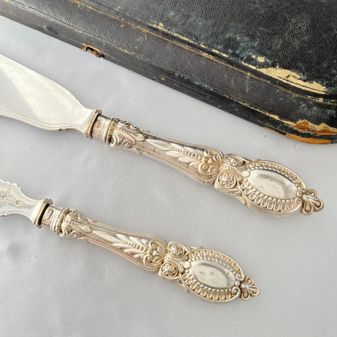 【英国】 ビクトリアンのサーバー ペア　 獅子のエングレイブ 豪奢！！！