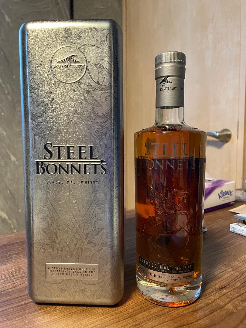 10月末まで特価 レイクス　THE ONE ウイスキー5本＆スチールボネット