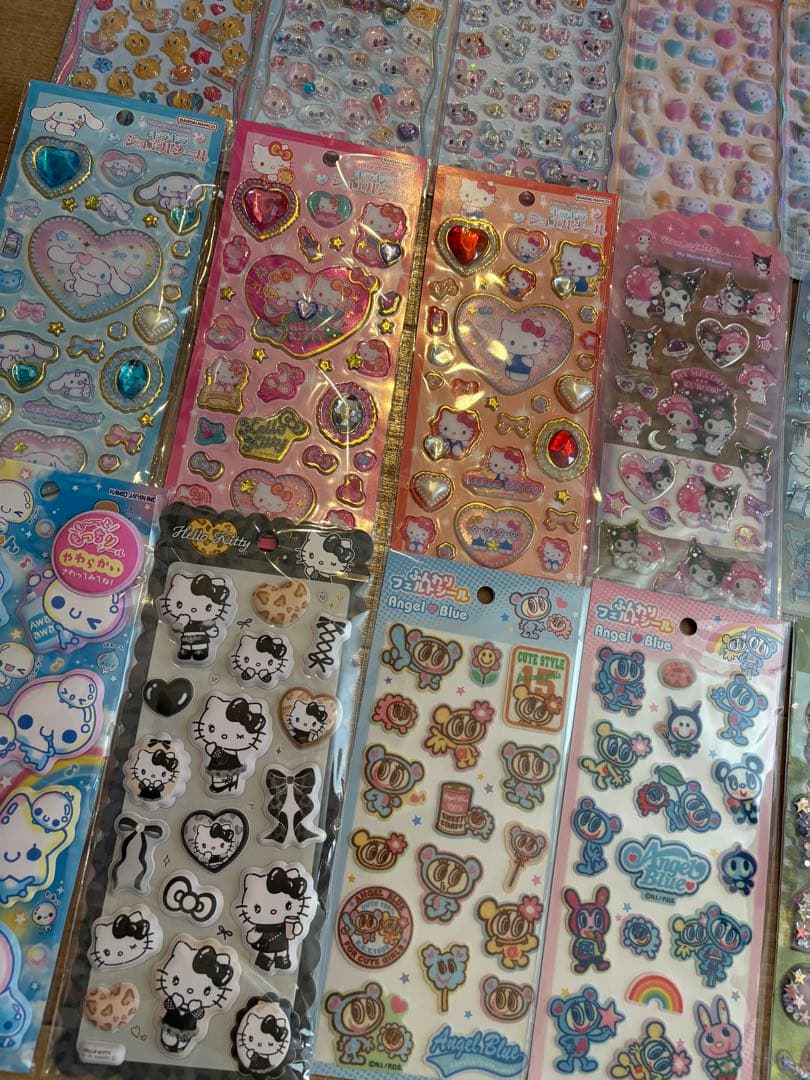 ボンボンドロップ　トゥイーティー　コットンパフィーサンリオ　15種類　まとめ売り