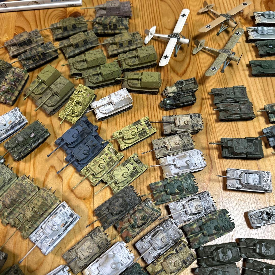 1/144 戦車　自走砲　突撃砲　フィギュア