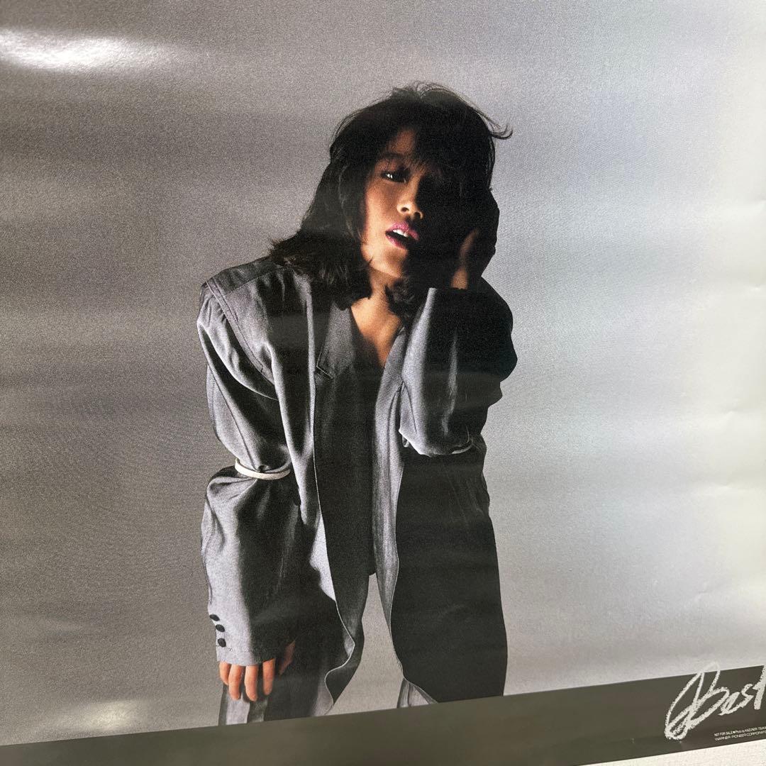 A37【非売品】中森明菜 ポスター 60×84㎝ Akina Nakamori