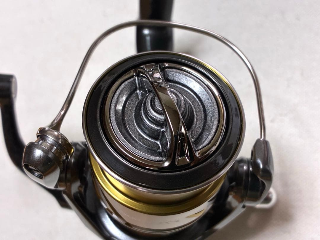 【極美品】シマノ リール 25ソアレXR C2000SSHG 【カスタム品】