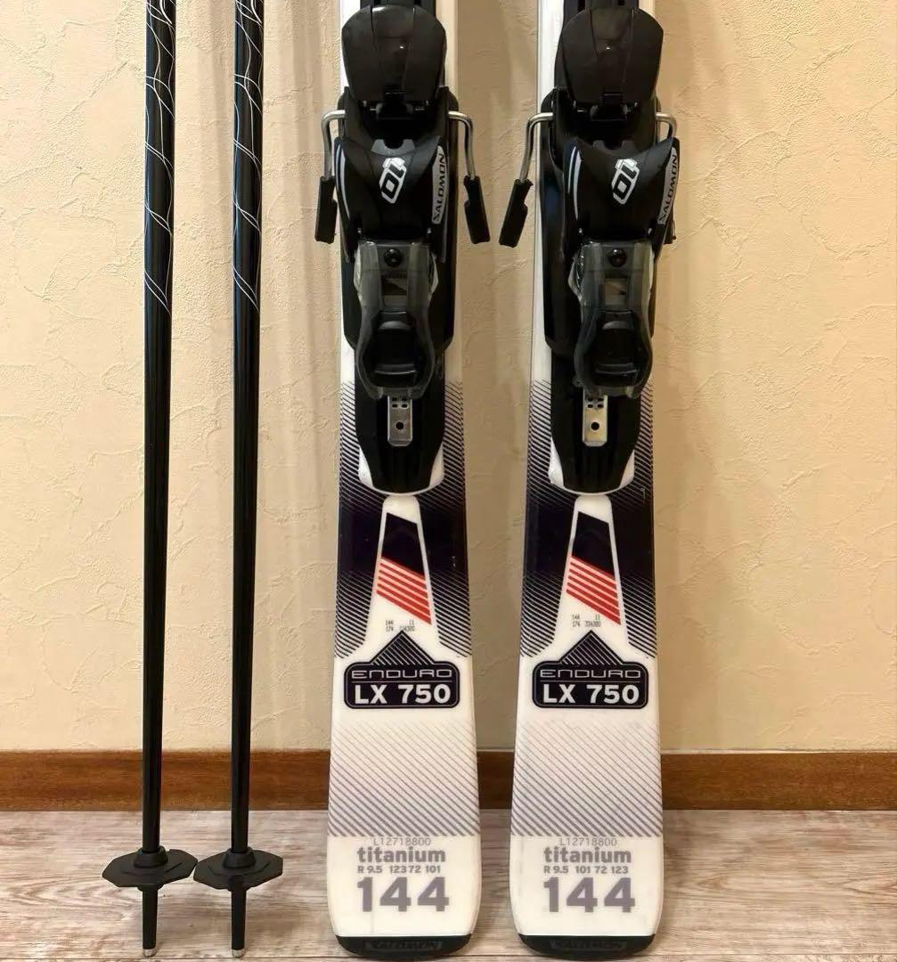 ◾️カービングスキーセット　板144㎝　ブーツ25.5㎝ メンズ用　レディース用