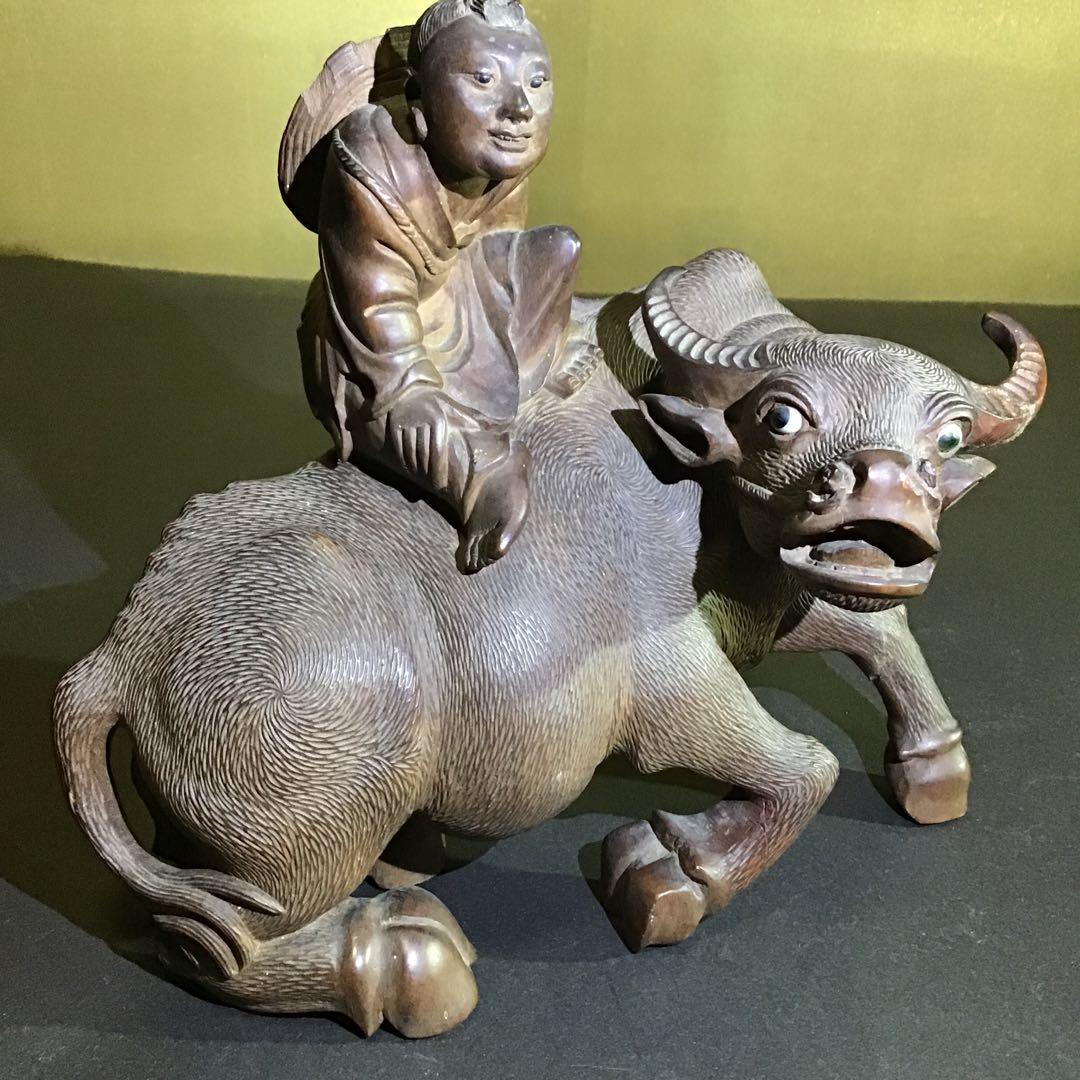 「水牛に乗る童」　極細密木彫刻　水牛玉眼　明治期