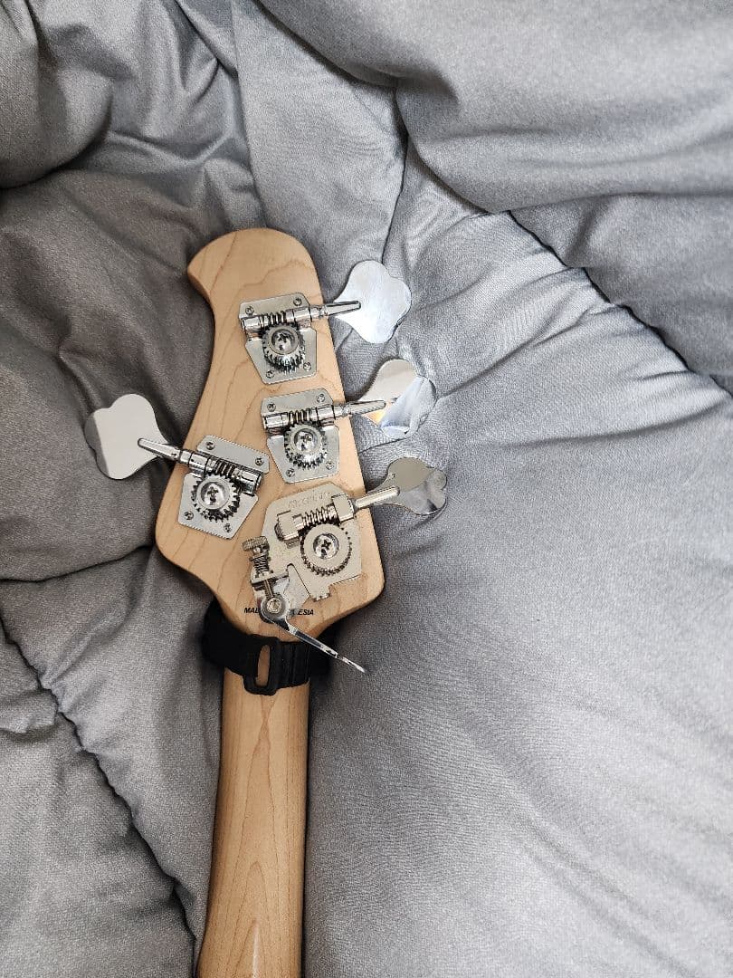 Stering by Musicman RAY4 スターリング ミュージックマン