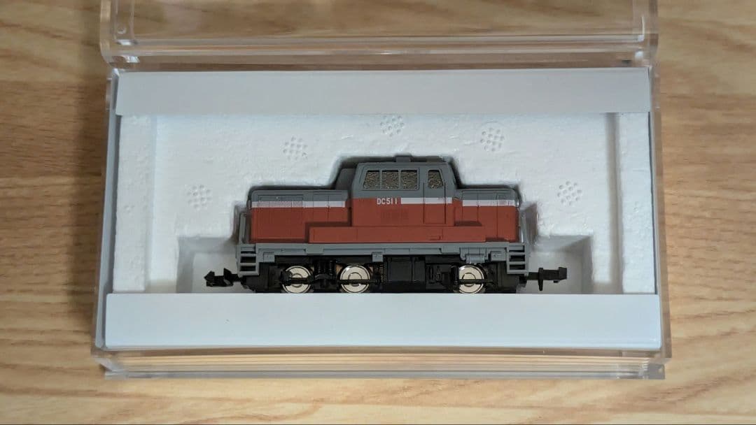 トミックスCタイプ小型ディーゼル機関車 DC51 1 90097バラシ品