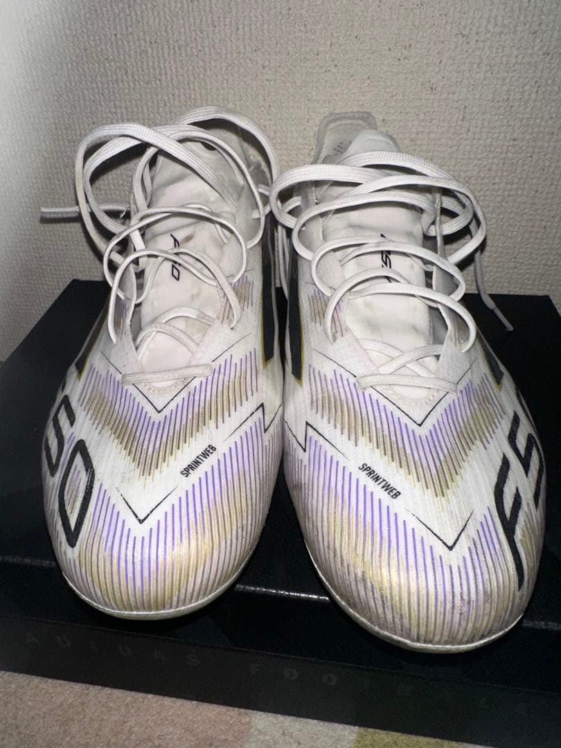 adidas F50 サッカーシューズ ホワイト/ブラック/パープル