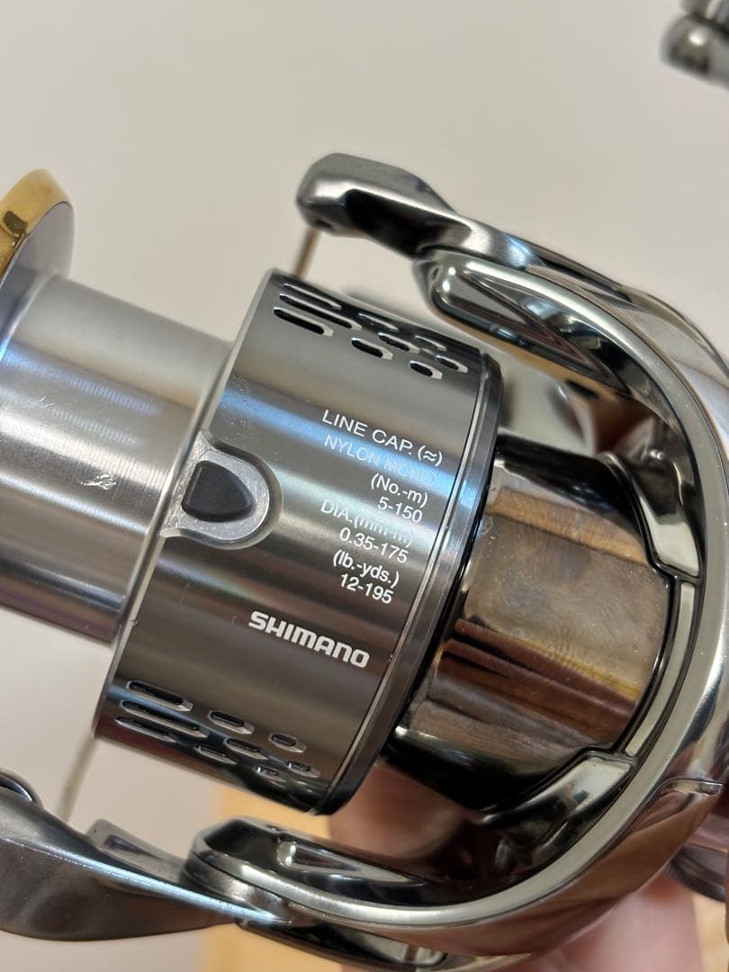 18STELLA C5000XG シマノ　ステラ