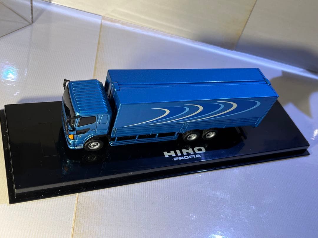 日野　プロフィア　模型