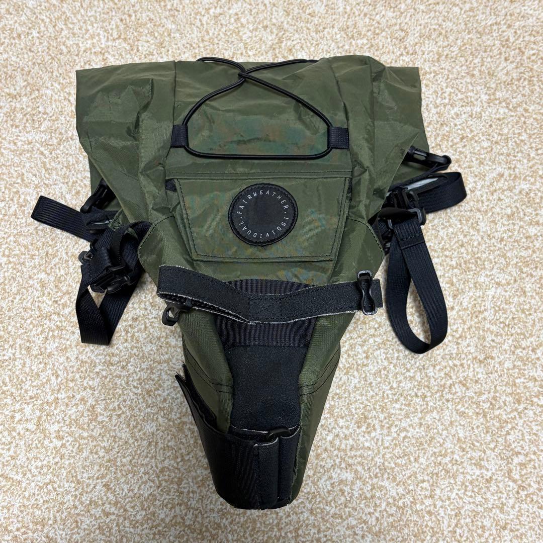 オリーブグリーン メッセンジャーバッグ