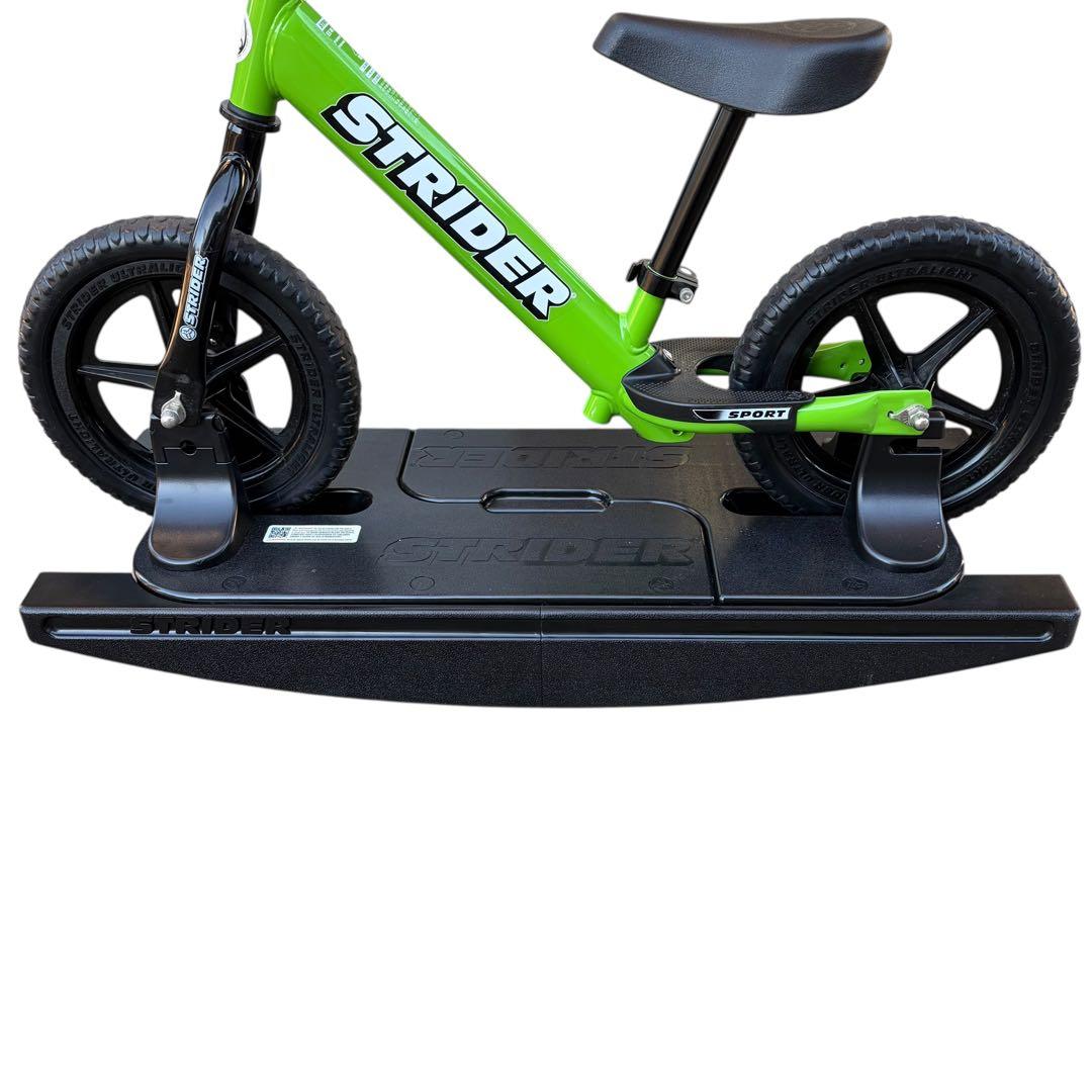 【極美品】STRIDER ストライダー 12インチ グリーン ロッキングベース付