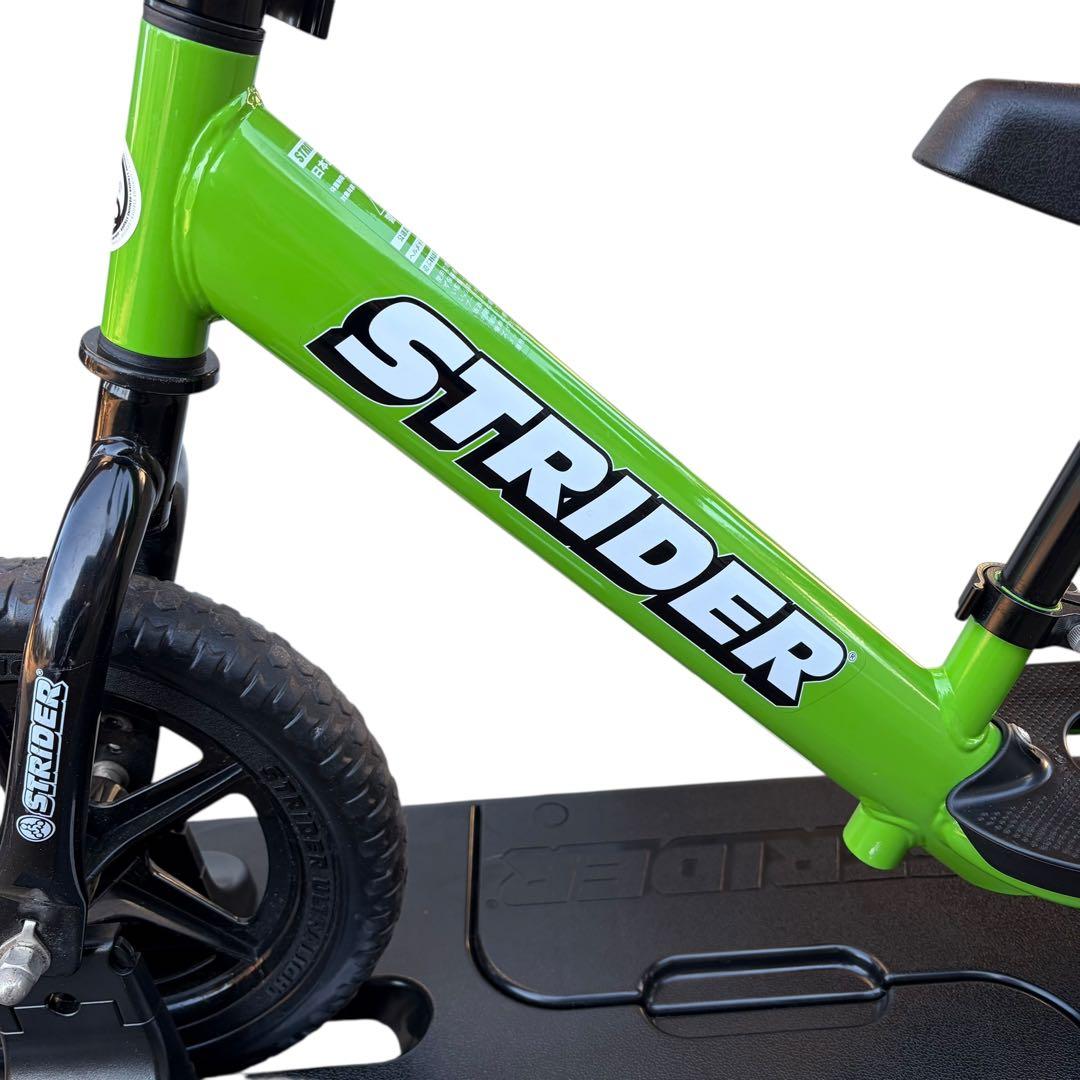 【極美品】STRIDER ストライダー 12インチ グリーン ロッキングベース付
