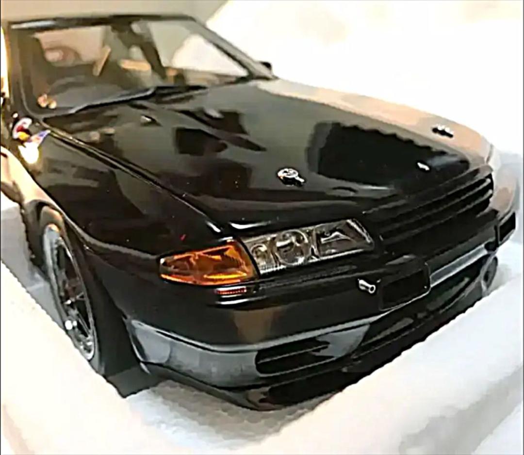 オートアート 1/18 スカイライン GT-R R32 Gr.A仕様 限定品