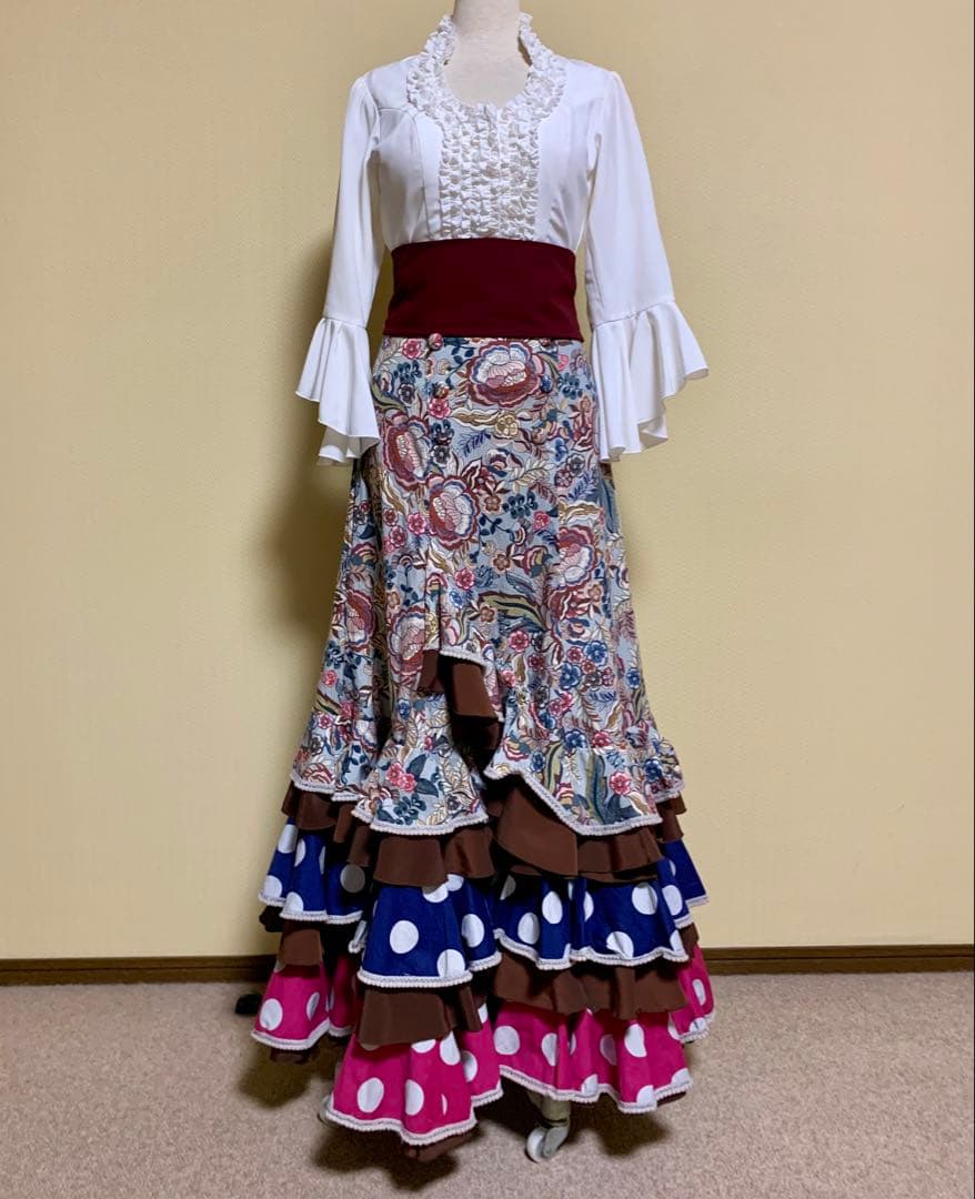 フラメンコ衣装　Mari Quita 上下➕ブラウス➕ウエストリボンの4点セット