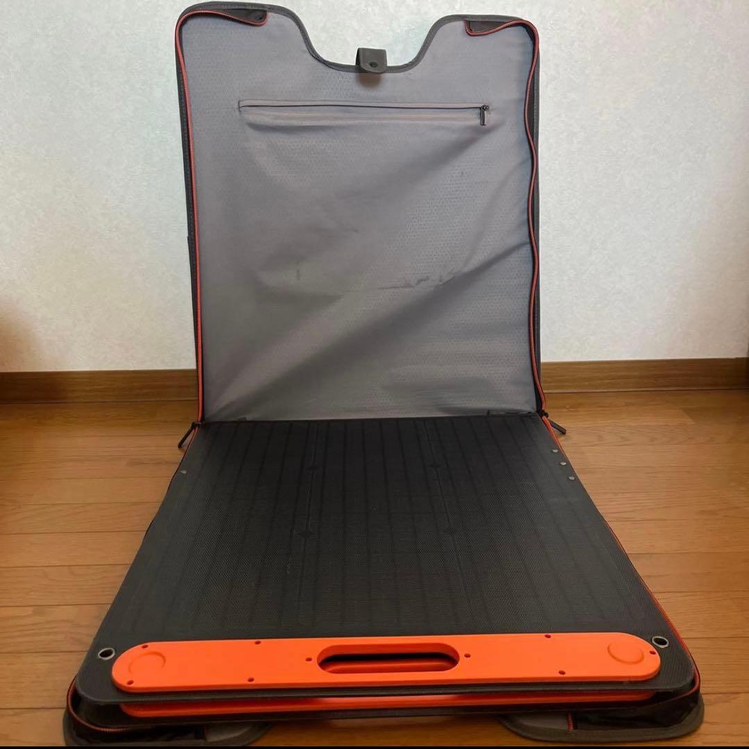 Jackery SolarSaga 200本体