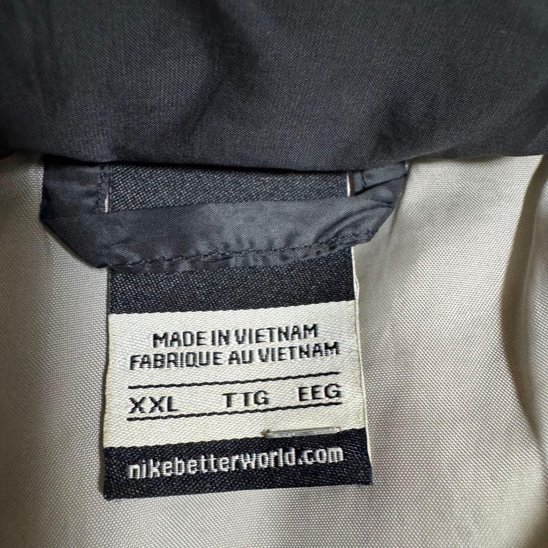 人気NIKE ダウンベンチコート　XXLサイズ　ブラック　ロング丈